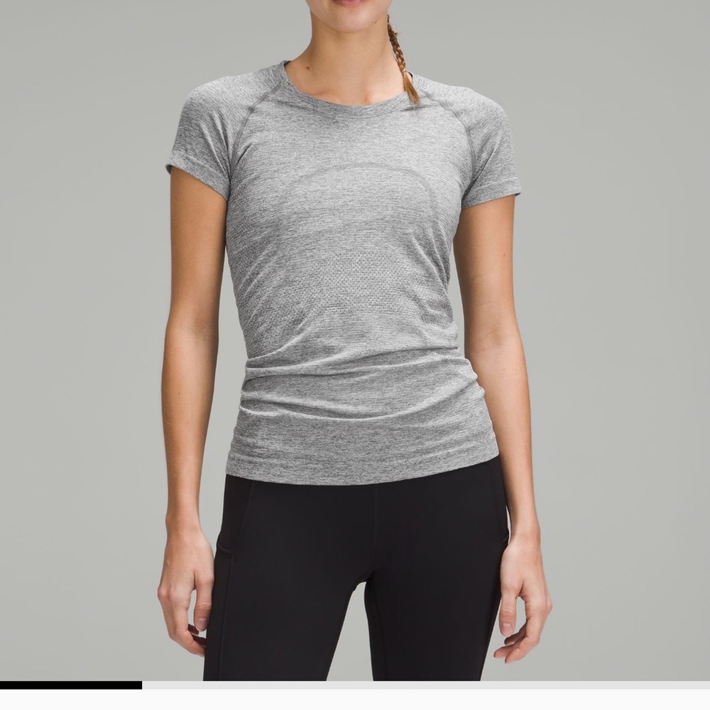 size 2 swiftly tech lulu shirt